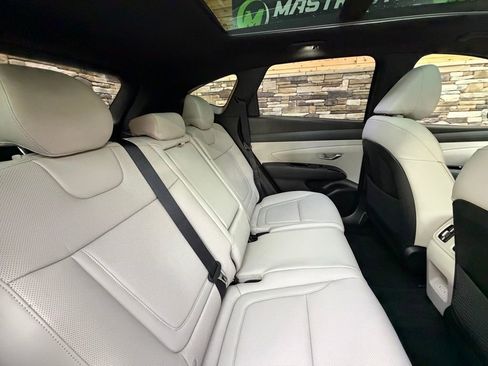 Certified 2025 Hyundai Tucson Limited image 33