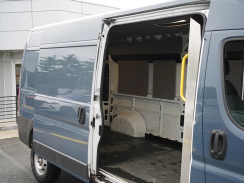 Used 2018 RAM ProMaster 2500 FWD image 13