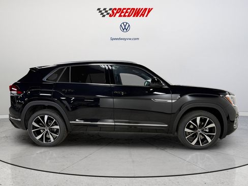 New 2026 Volkswagen Atlas Cross Sport SEL Premium R-Line AWD/4WD image 8