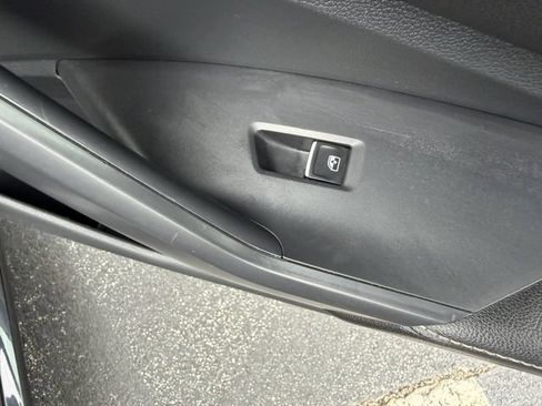 Used 2025 Volkswagen Jetta S FWD image 29