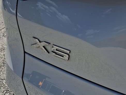 Used 2024 BMW X5 xDrive50e w/ Premium Package AWD/4WD image 17