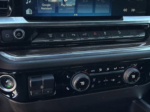 Used 2024 Chevrolet Silverado 2500 LT w/ Midnight Edition image 27