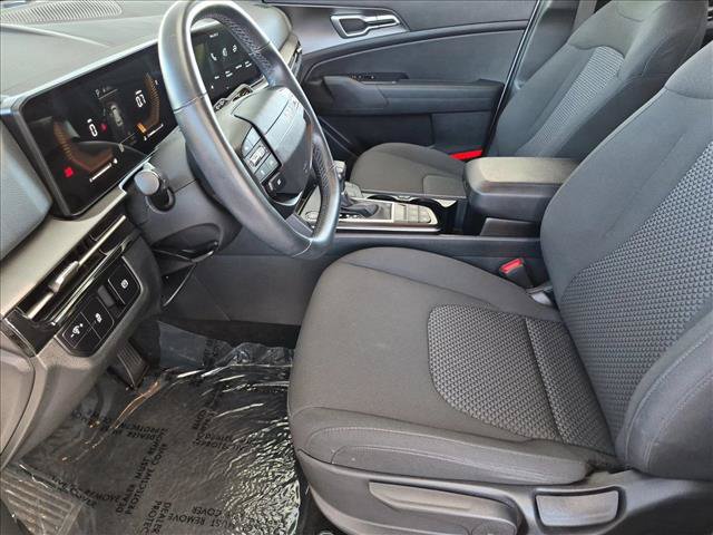 Used 2026 Kia Sportage LX FWD image 15