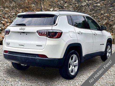 Used 2019 Jeep Compass Latitude w/ Popular Equipment Group AWD/4WD image 2