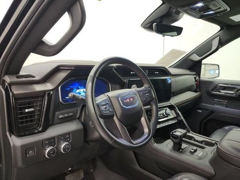 Used 2024 GMC Sierra 1500 AT4 w/ Technology Package AWD/4WD image 12