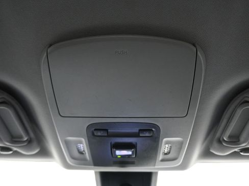 Used 2023 Toyota Camry SE image 22