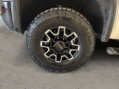 Used 2025 GMC Sierra 2500 AT4X w/ Snow Plow Prep/Camper Package image 15