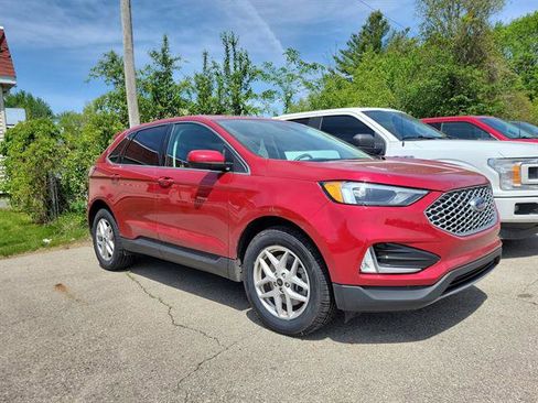 Certified 2023 Ford Edge SEL w/ Convenience Package AWD/4WD image 2