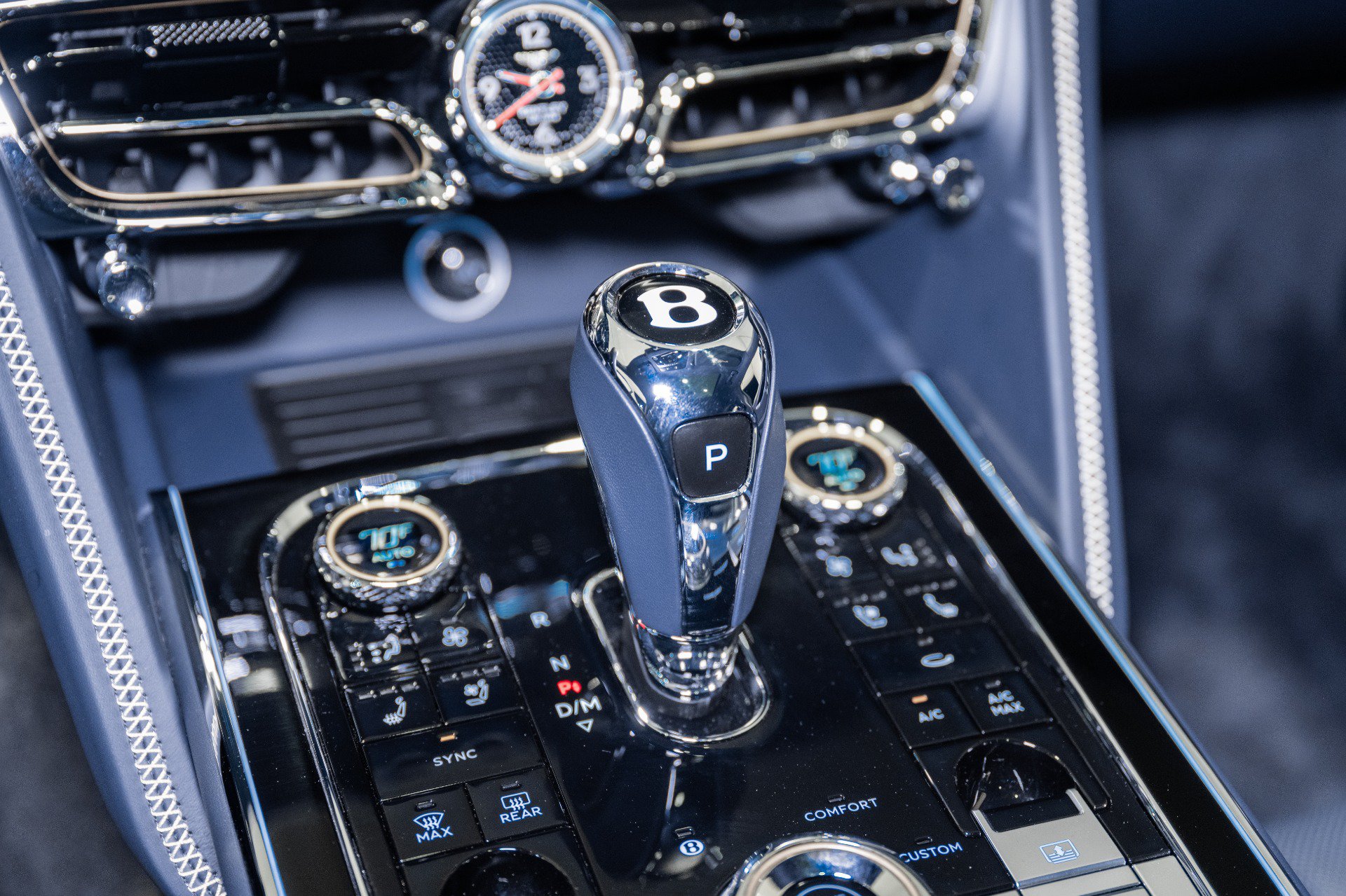 Used 2024 Bentley Flying Spur V8 AWD/4WD image 47