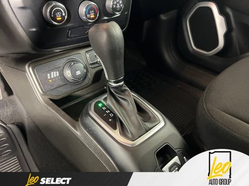 Used 2020 Jeep Renegade Sport w/ UConnect 7.0 Group AWD/4WD image 29