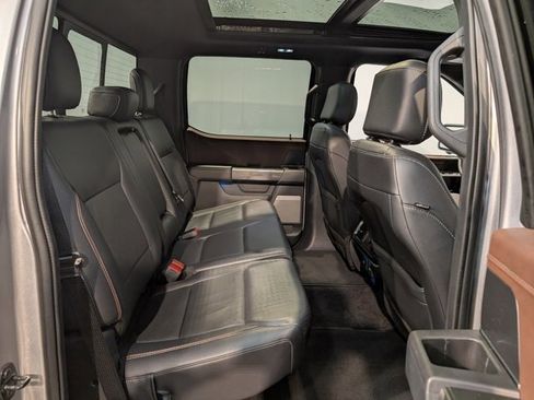 Used 2022 Ford F150 Lariat w/ Max Trailer Tow Package image 27