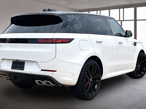 Used 2025 Land Rover Range Rover Sport Dynamic SE AWD/4WD image 2