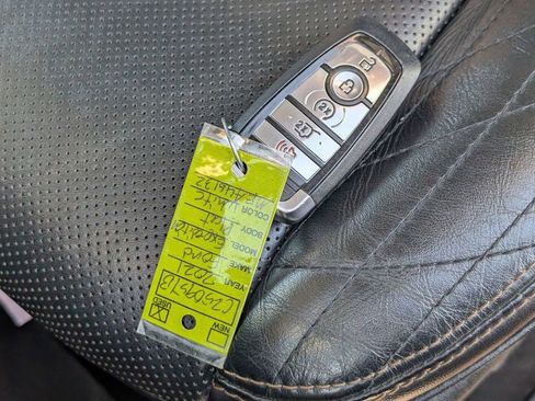 Used 2021 Ford Expedition Platinum image 53