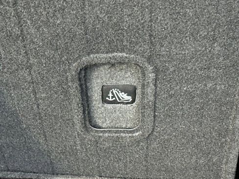 Certified 2021 Nissan Rogue SV image 19