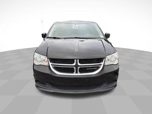 Used 2018 Dodge Grand Caravan SE w/ UConnect Hands-Free Group FWD image 2