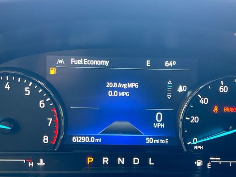 Used 2022 Ford Explorer XLT w/ Equipment Group 202A AWD/4WD image 15