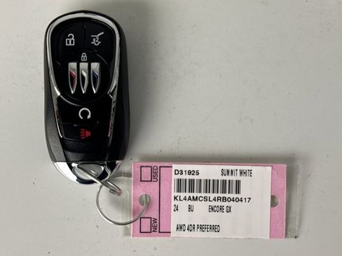 Used 2024 Buick Encore GX Preferred w/ Comfort Package image 11