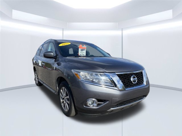 Used 2015 Nissan Pathfinder 4WD image 2