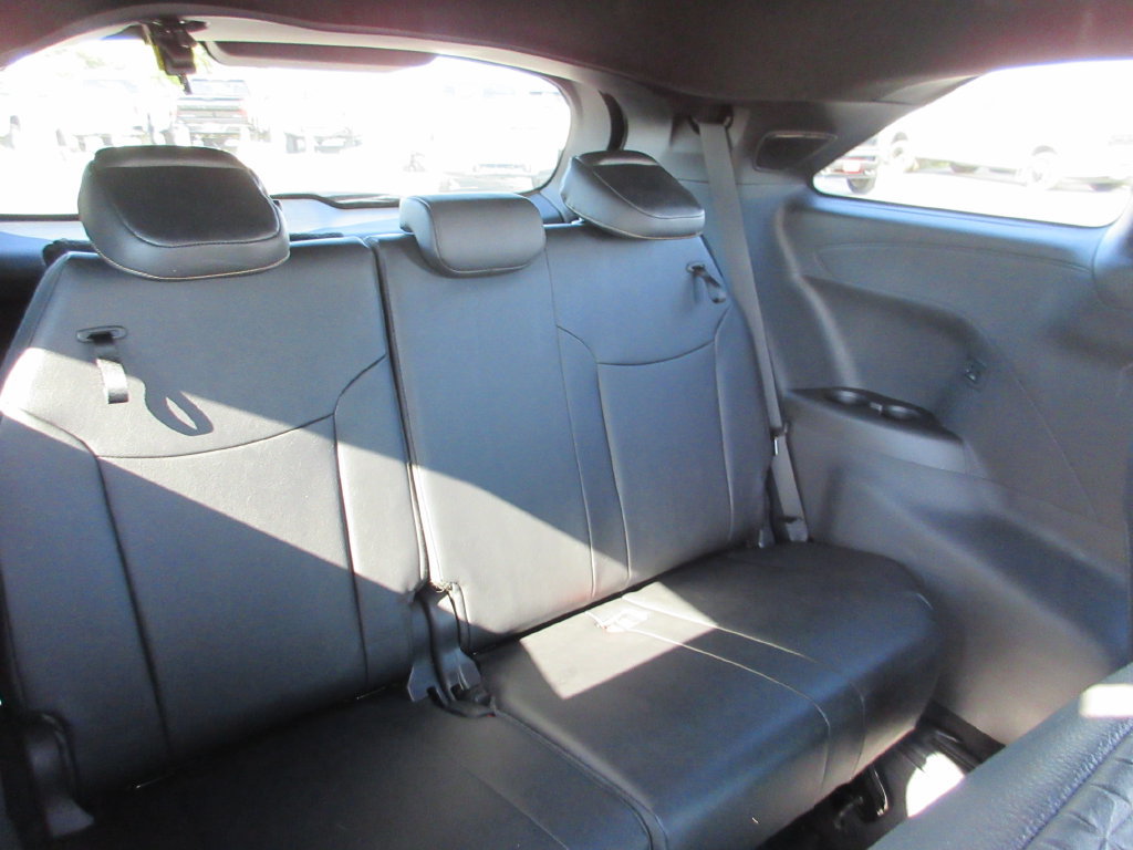Used 2025 Toyota Sienna XLE Woodland Edition AWD/4WD image 27