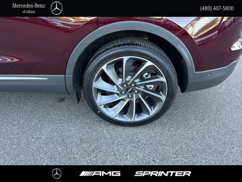 Used 2022 Lincoln Nautilus Reserve w/ Equipment Group 201A AWD/4WD image 7