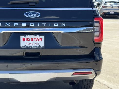 Used 2024 Ford Expedition Limited image 10