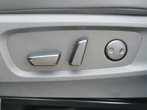 New 2026 Nissan Pathfinder SL FWD image 25