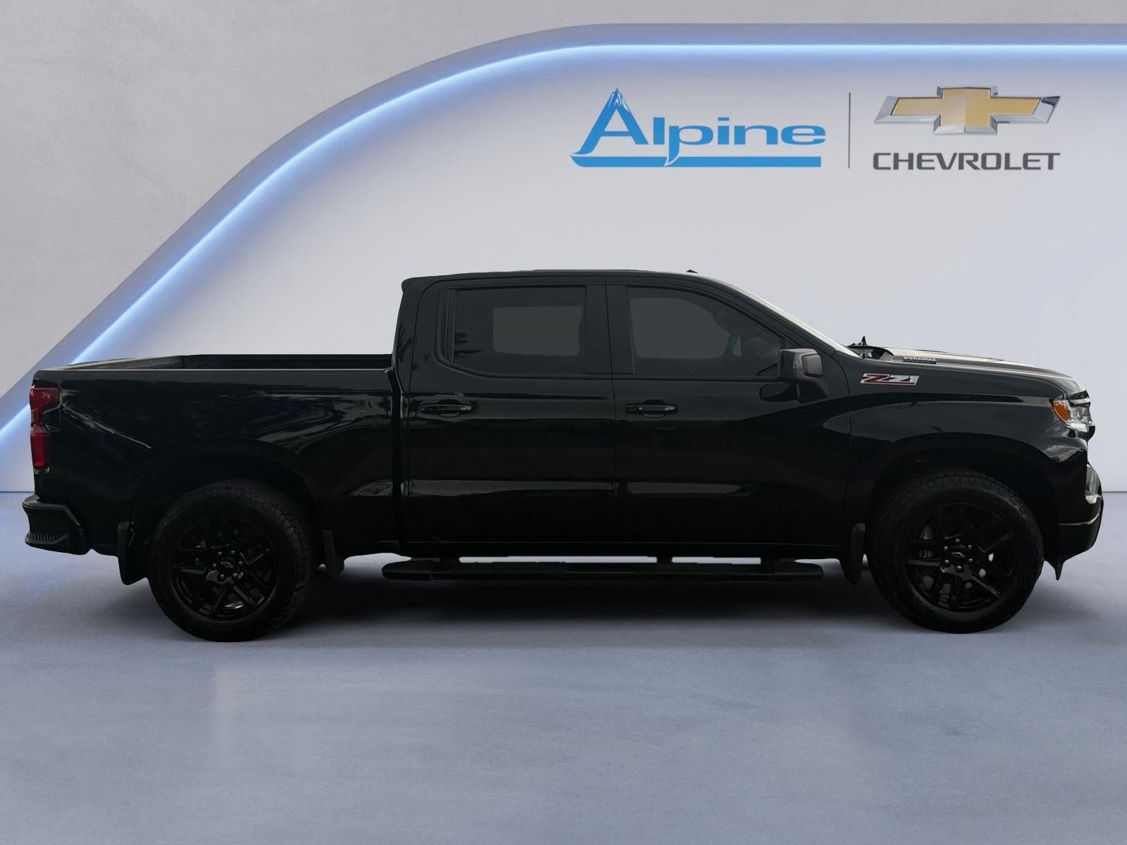 Used 2024 Chevrolet Silverado 1500 RST AWD/4WD image 6