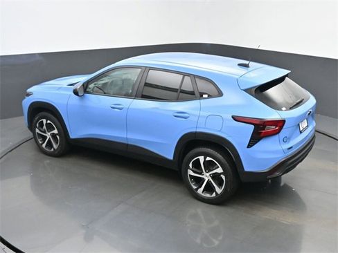 Certified 2024 Chevrolet Trax RS w/ Driver Confidence Package image 40