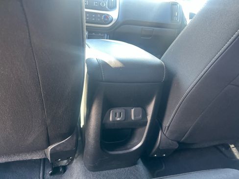 Certified 2022 GMC Canyon Elevation w/ Trailering Package image 11