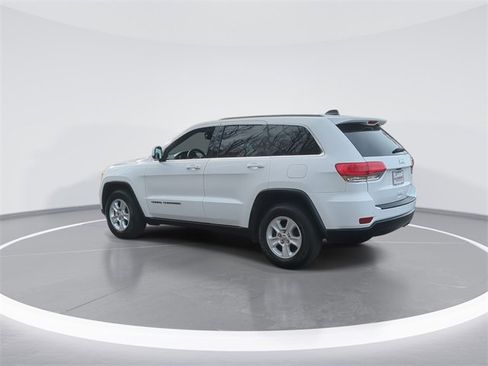 Used 2017 Jeep Grand Cherokee Laredo image 6