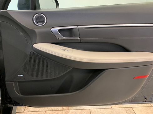 Used 2023 Hyundai Sonata Limited w/ Cargo Package image 60