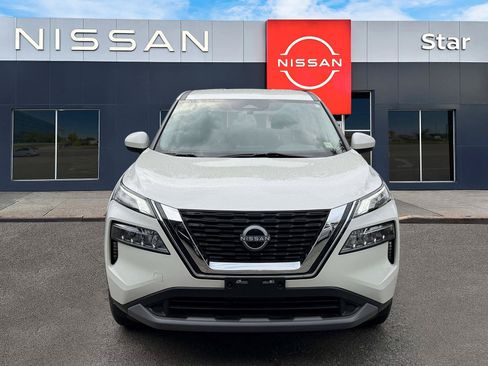 Used 2023 Nissan Rogue SV AWD/4WD image 2