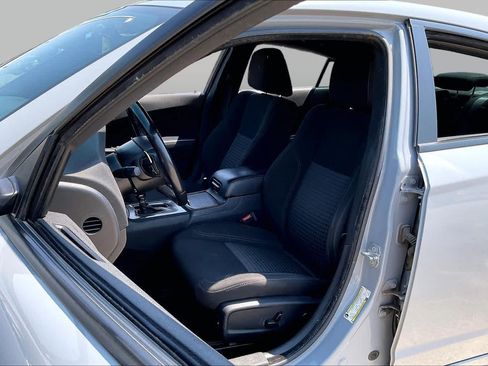 Used 2021 Dodge Charger SXT w/ Blacktop Package AWD/4WD image 8