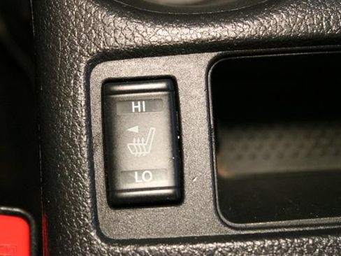 Used 2018 Nissan Rogue SV AWD/4WD image 29