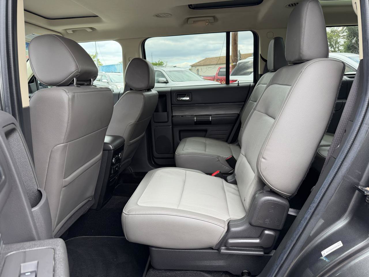 Used 2019 Ford Flex SEL w/ Equipment Group 202A FWD image 23