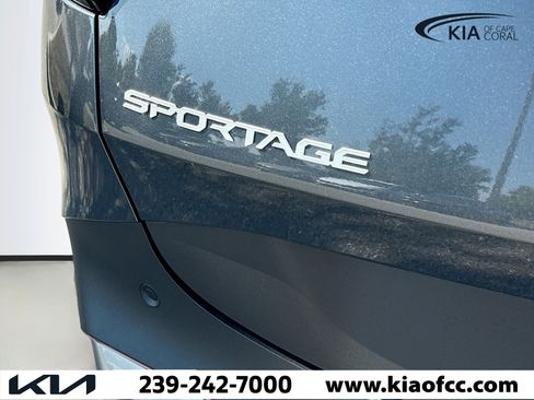 New 2026 Kia Sportage LX image 11