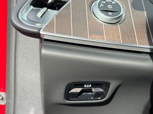 New 2026 Mercedes-Benz E 350 4MATIC Sedan image 19
