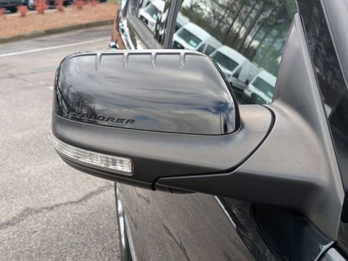 Used 2014 Ford Explorer XLT w/ Equipment Group 202A image 12