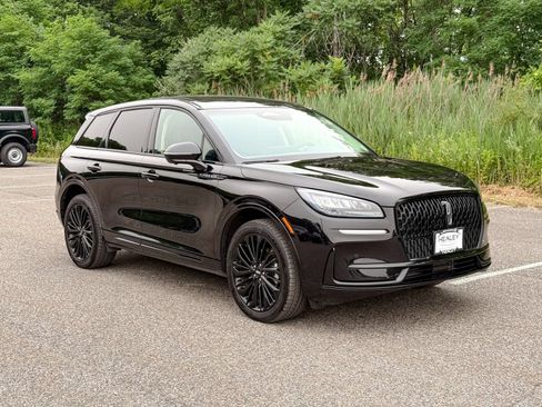 Used 2023 Lincoln Corsair AWD w/ Equipment Group 101A image 1