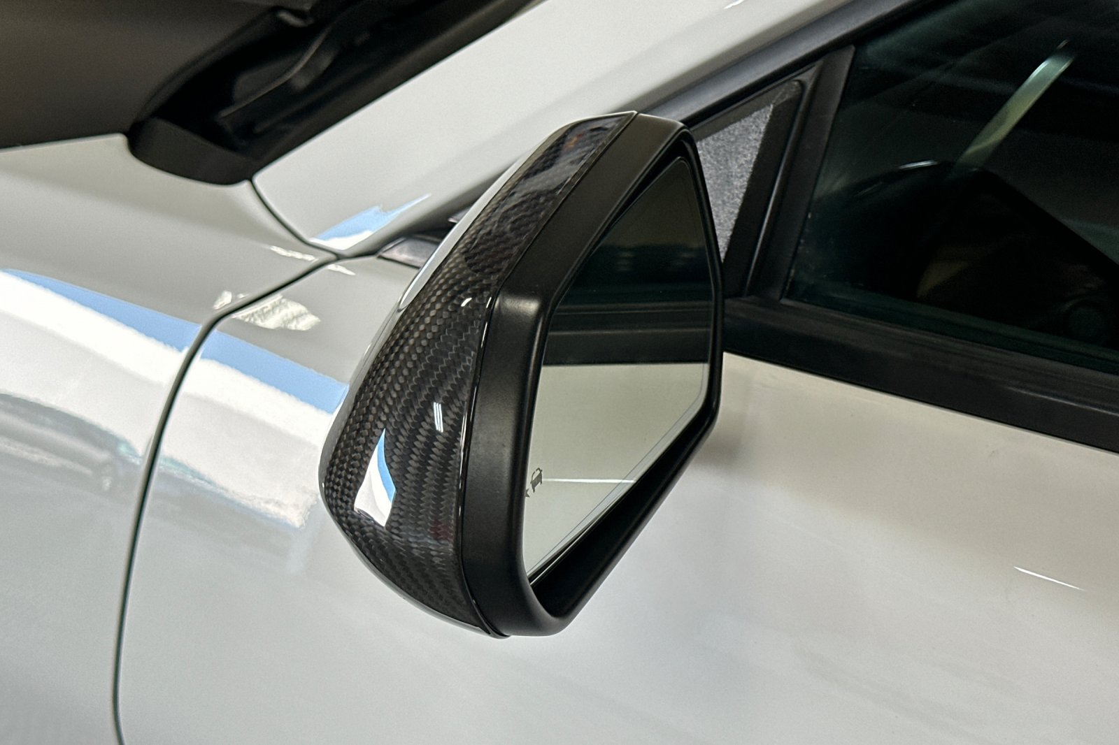 Used 2021 Chevrolet Camaro ZL1 RWD image 51