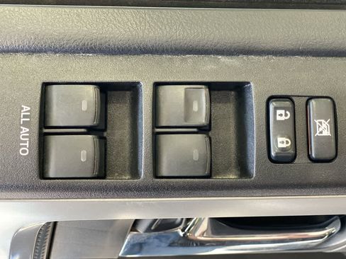 Used 2020 Toyota 4Runner SR5 Premium w/ Moonroof Package AWD/4WD image 16