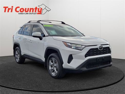 Used 2024 Toyota RAV4 XLE image 1