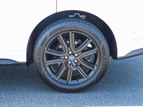 Certified 2020 Ford Edge ST-Line FWD image 8