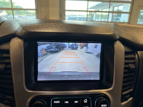 Used 2017 GMC Yukon SLE w/ SLE Value Package AWD/4WD image 35