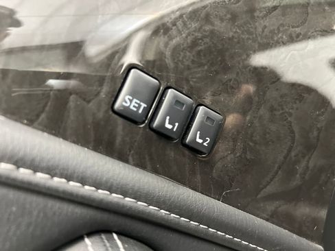 Used 2024 INFINITI QX80 Luxe image 13