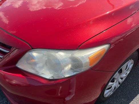 Used 2013 Toyota Corolla LE FWD image 18