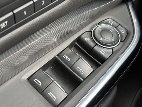 Certified 2024 Cadillac XT4 Premium Luxury image 29