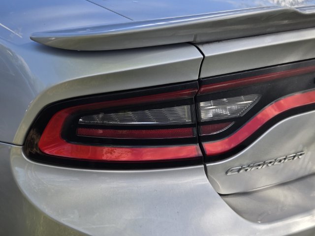 Used 2022 Dodge Charger R/T w/ Plus Group RWD image 8