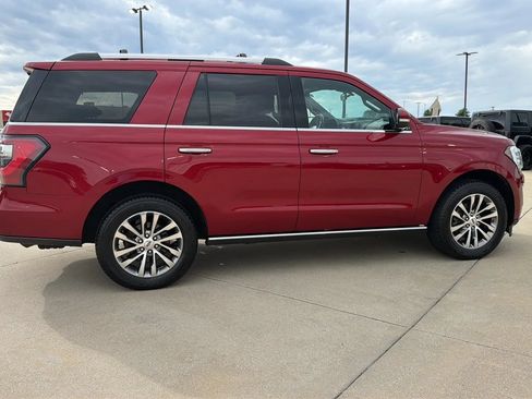 Used 2018 Ford Expedition Limited w/ Equipment Group 301A AWD/4WD image 26