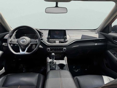 Used 2019 Nissan Altima 2.5 SR w/ SR Premium Package image 27